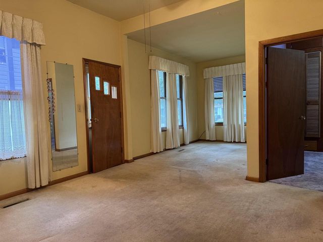 1243 Oak Street, Beloit, WI 53511