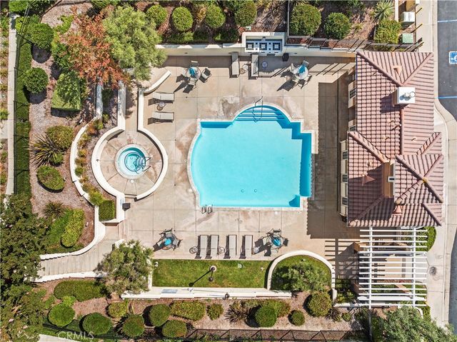 25 Via Vicini, Rancho Santa Margarita, CA 92688