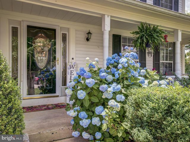 15744 BEAU RIDGE DR, Woodbridge, VA 22193