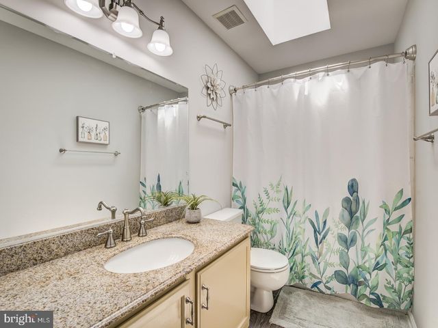 15744 BEAU RIDGE DR, Woodbridge, VA 22193