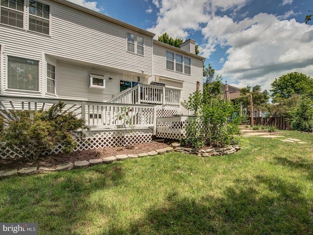 15744 BEAU RIDGE DR, Woodbridge, VA 22193