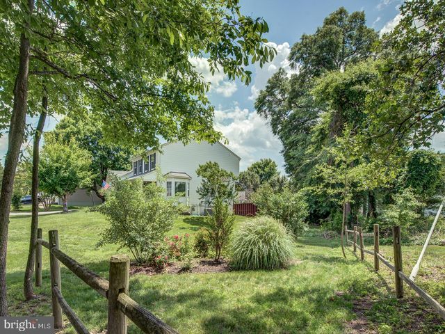 15744 BEAU RIDGE DR, Woodbridge, VA 22193