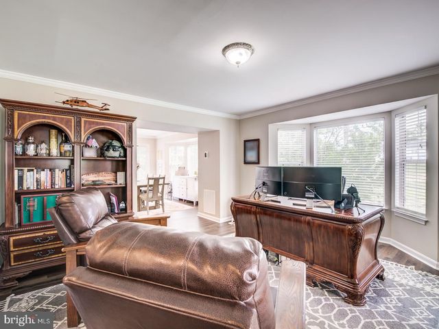 15744 BEAU RIDGE DR, Woodbridge, VA 22193