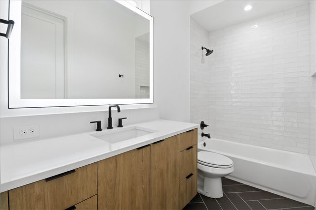 628 Wayne Street, Dallas, TX 75223