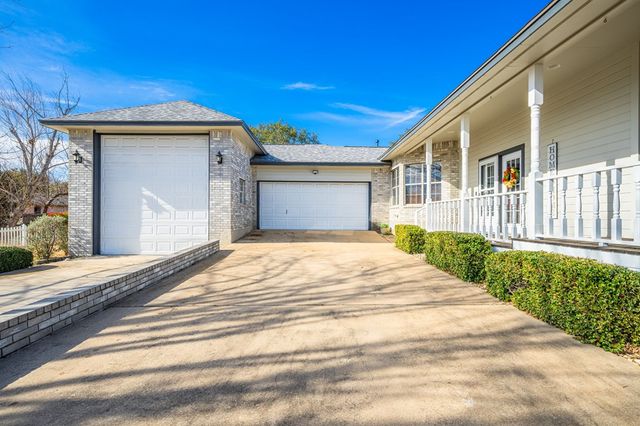 1701 Mountain Laurel, Kerrville, TX 78028