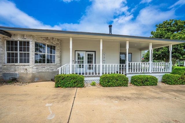 1701 Mountain Laurel, Kerrville, TX 78028