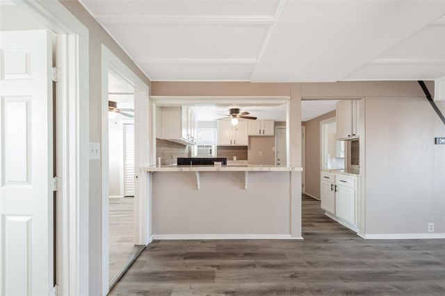 514 Texas Street, Surfside Beach, TX 77541