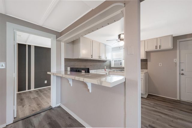 514 Texas Street, Surfside Beach, TX 77541