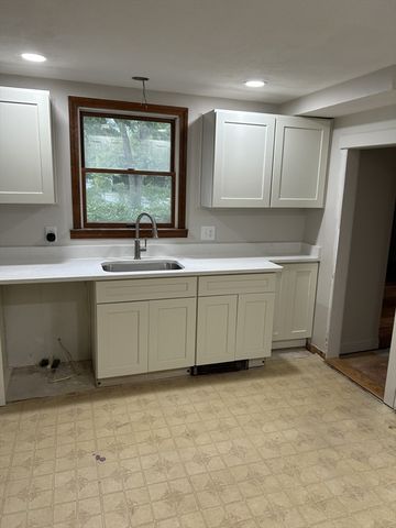 226 High St 1, Whitman, MA 02382