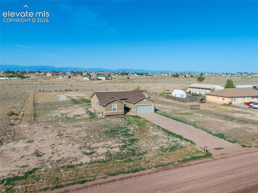 1301 N Challenger Drive, Pueblo West, CO 81007 — photo 4