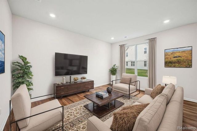 1905 Salt Springs Drive, Saline, MI 48176