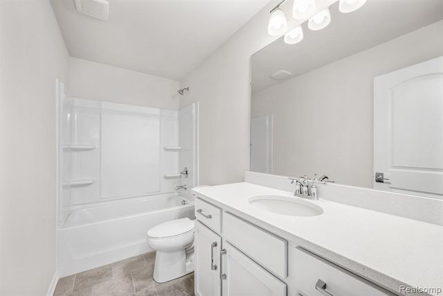 1905 Salt Springs Drive, Saline, MI 48176