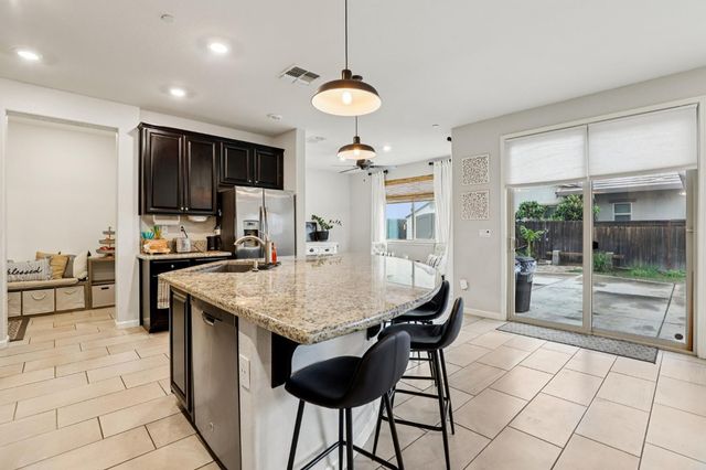 9419 Varietal Ct, Sacramento, CA 95829
