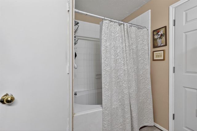 16014 Timber Run Drive, Houston, TX 77082