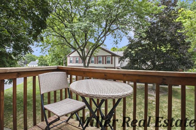 3586 Whispering Brook Court SE, Kentwood, MI 49508