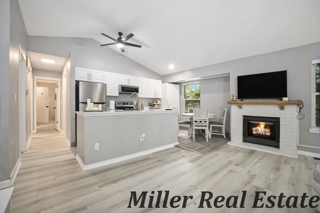 3586 Whispering Brook Court SE, Kentwood, MI 49508