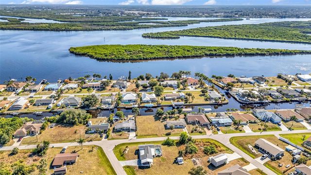 3334 DOVER DRIVE, Punta Gorda, FL 33983