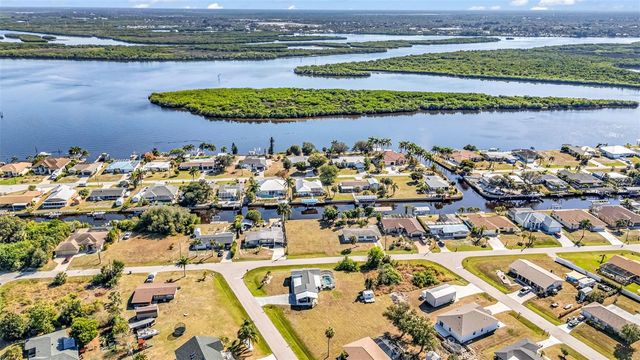 3334 DOVER DRIVE, Punta Gorda, FL 33983