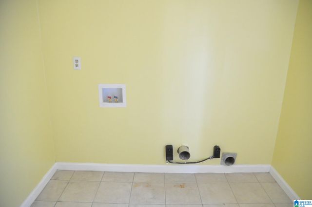 713 12TH LANE, Pleasant Grove, AL 35127