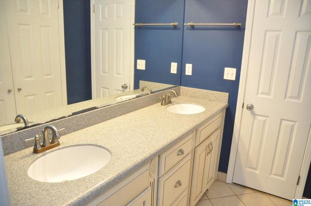 713 12TH LANE, Pleasant Grove, AL 35127