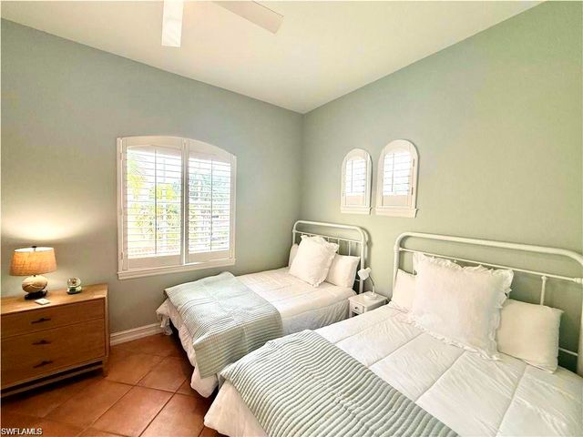 2659 Bolero DR # 3, Naples, FL 34109