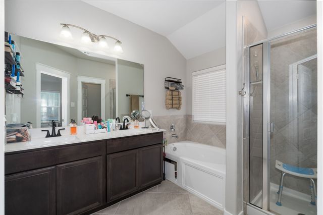 9000 Dameron Drive, Fort Worth, TX 76131