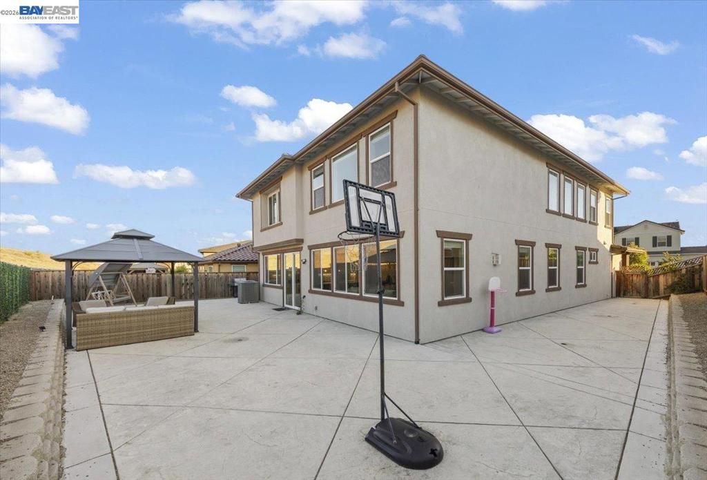 Image 24 of property listing at 5341 Promontory Way, Antioch, CA 94531