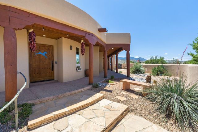 300 Camino De Las Huertas, Placitas, NM 87043