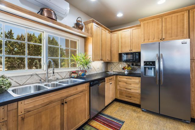 300 Camino De Las Huertas, Placitas, NM 87043