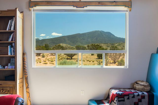 300 Camino De Las Huertas, Placitas, NM 87043