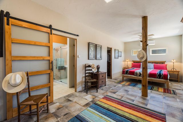 300 Camino De Las Huertas, Placitas, NM 87043