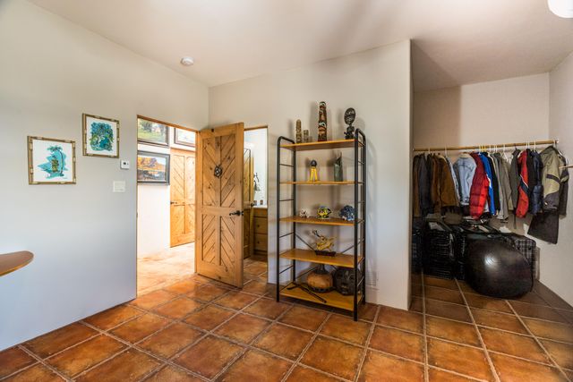 300 Camino De Las Huertas, Placitas, NM 87043
