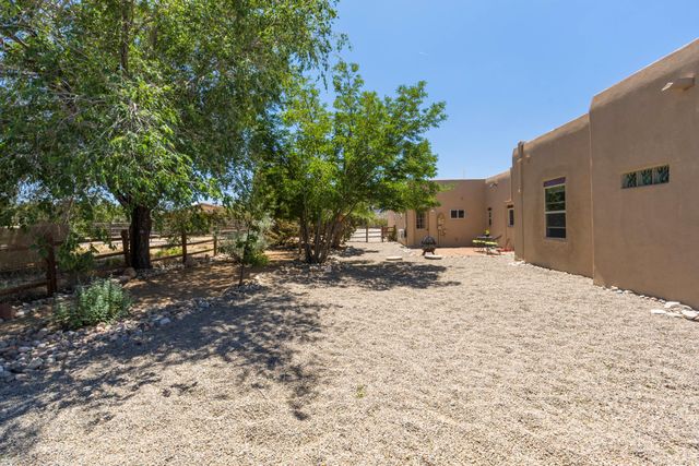 300 Camino De Las Huertas, Placitas, NM 87043
