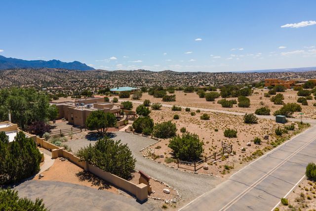300 Camino De Las Huertas, Placitas, NM 87043