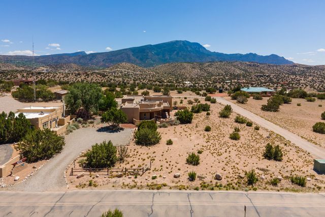 300 Camino De Las Huertas, Placitas, NM 87043