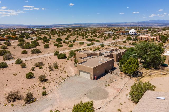 300 Camino De Las Huertas, Placitas, NM 87043