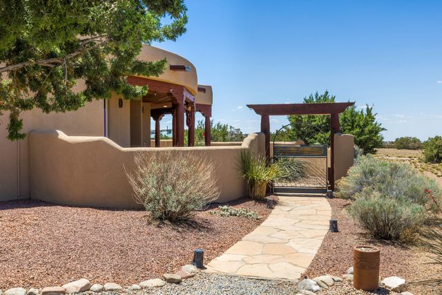 300 Camino De Las Huertas, Placitas, NM 87043
