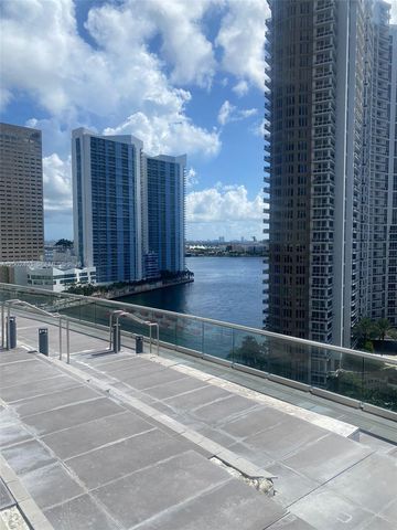 475 Brickell Ave 5508, Miami, FL 33131
