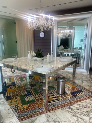 475 Brickell Ave 5508, Miami, FL 33131