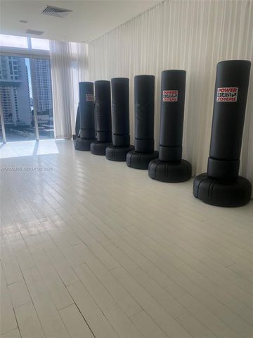 475 Brickell Ave 5508, Miami, FL 33131