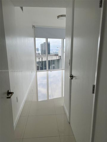 475 Brickell Ave 5508, Miami, FL 33131
