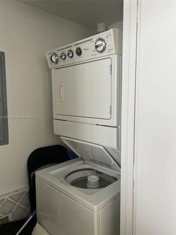 475 Brickell Ave 5508, Miami, FL 33131