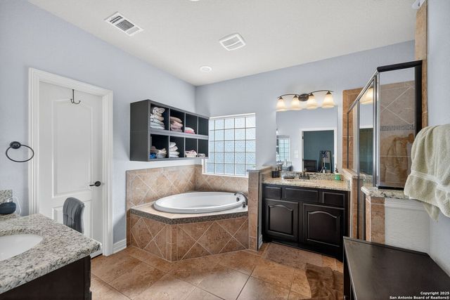 10208 Leno Way, Schertz, TX 78154