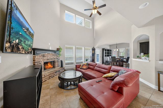 10208 Leno Way, Schertz, TX 78154