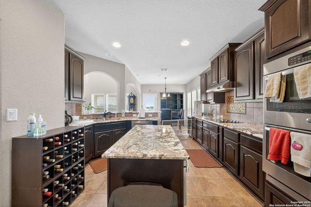 10208 Leno Way, Schertz, TX 78154