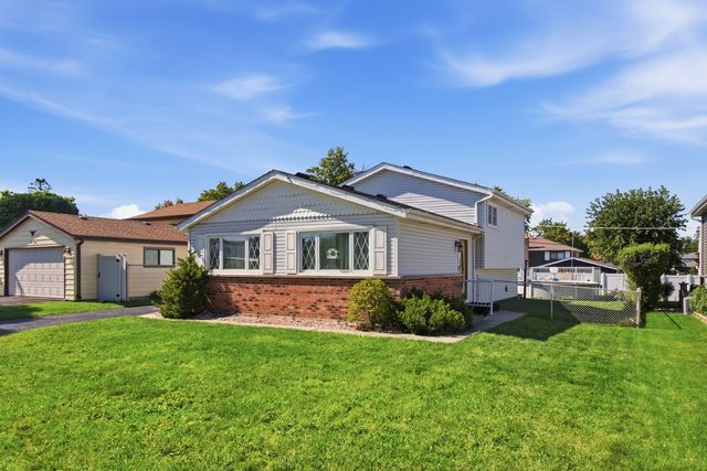 526 N Edgewood Avenue, Lombard, IL 60148