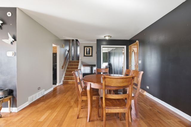526 N Edgewood Avenue, Lombard, IL 60148