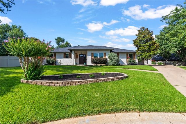 1106 Cypress Court, Mansfield, TX 76063