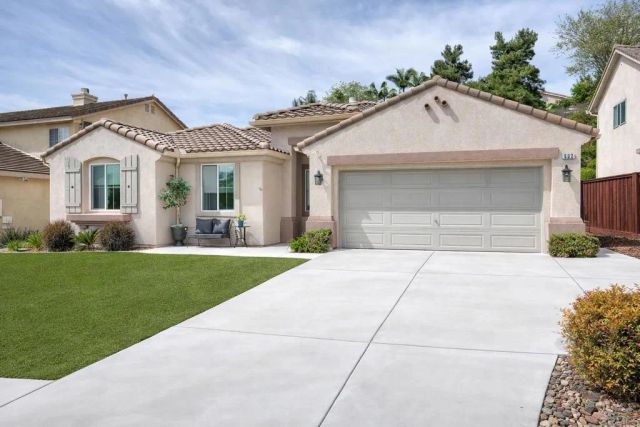 931 Manteca Drive, Oceanside, CA 92057