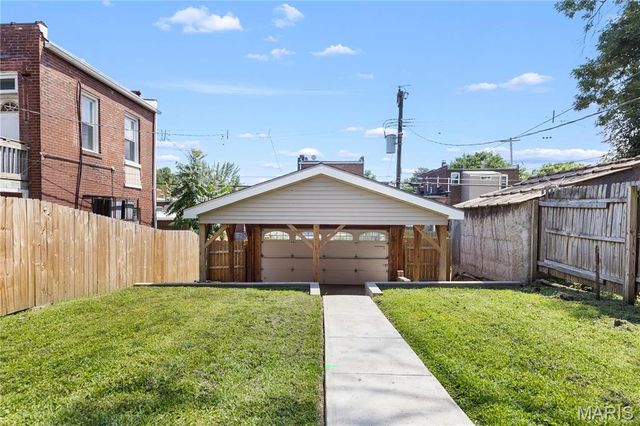 3134 Halliday Avenue, St Louis, MO 63118